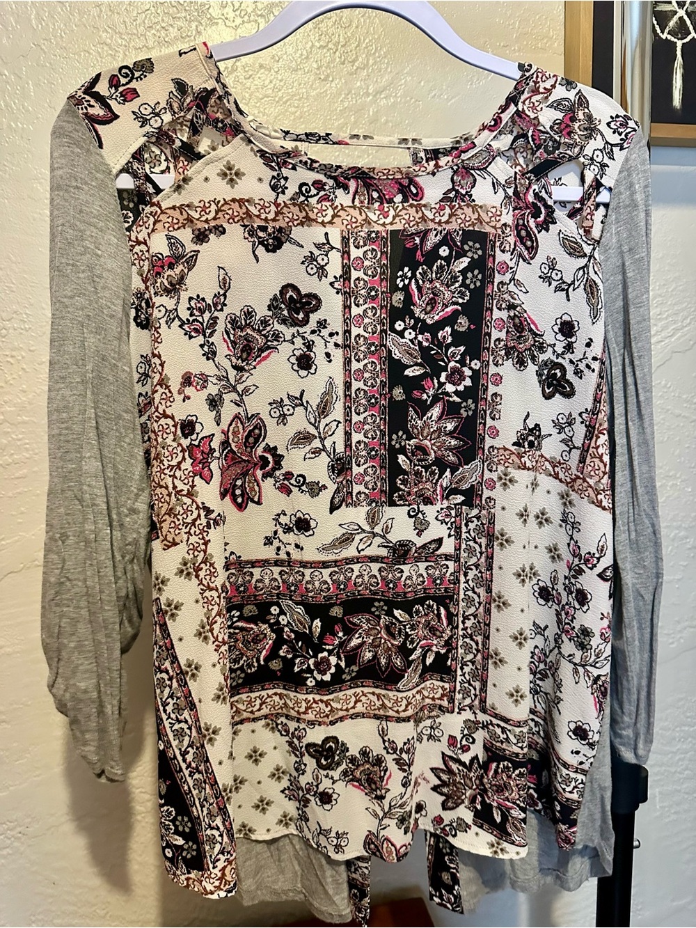 Floral Patchwork Long-Sleeve Top in Cream and Gray